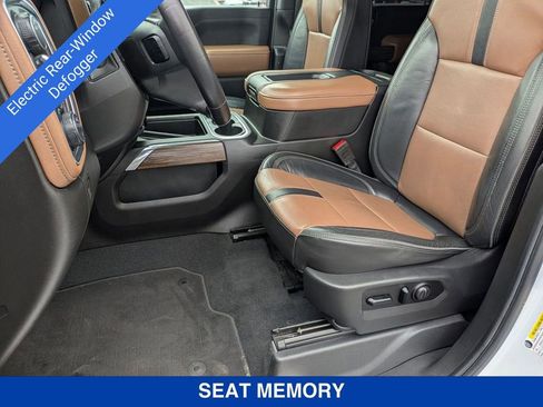 Used 2020 Chevrolet Silverado 3500 High Country w/ Z71 Off-Road Package image 17