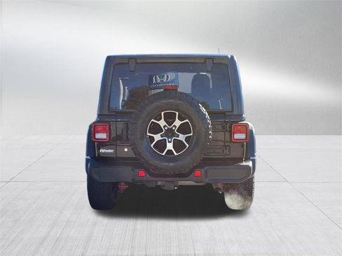 Used 2019 Jeep Wrangler Unlimited Rubicon w/ Cold Weather Group image 5