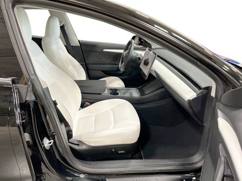 Certified 2023 Tesla Model 3 Performance AWD/4WD image 13