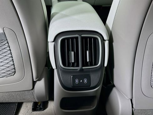 New 2025 Hyundai Ioniq 6 SEL image 18