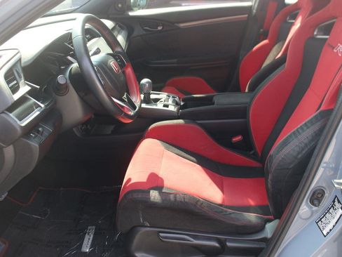 Used 2019 Honda Civic Type R image 18