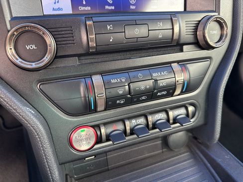 Used 2020 Ford Mustang Shelby GT500 w/ Technology Package image 21