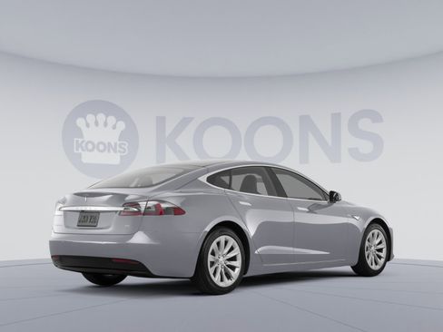 Used 2017 Tesla Model S 75 image 4