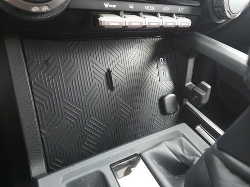 Used 2025 Toyota Tacoma SR5 image 17