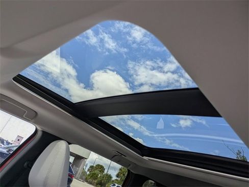 New 2025 Mitsubishi Outlander SE image 23