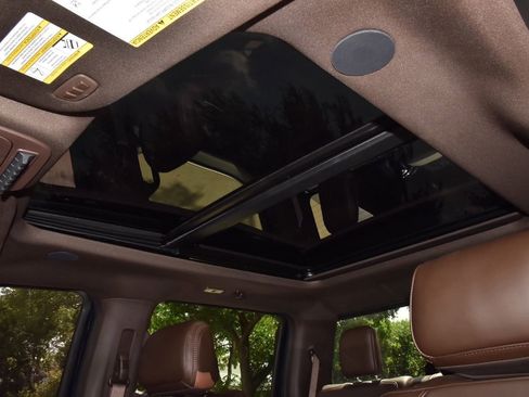 Certified 2025 Ford F250 King Ranch AWD/4WD image 33