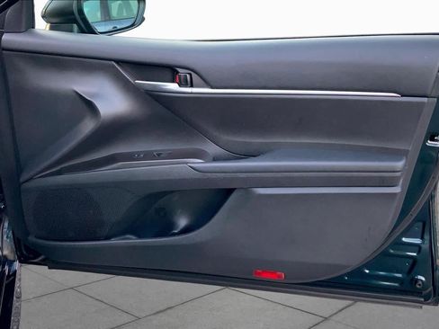Used 2021 Toyota Camry LE FWD image 20