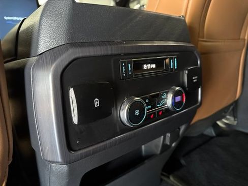Used 2024 Ford Expedition Platinum AWD/4WD image 18