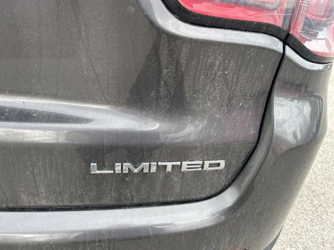 Used 2018 Jeep Compass Limited image 7