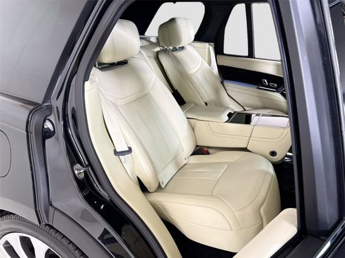 Used 2025 Land Rover Range Rover Autobiography image 29