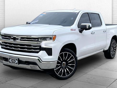 Used 2024 Chevrolet Silverado 1500 LTZ w/ Technology Package AWD/4WD image 13