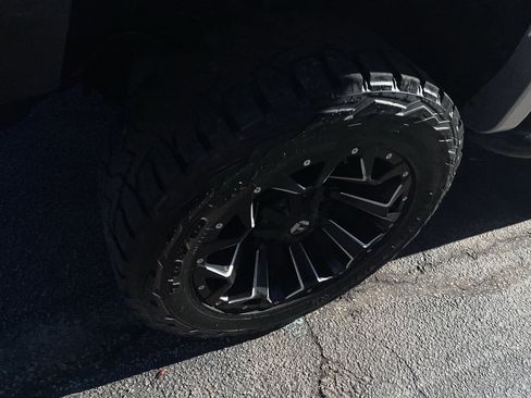 Used 2015 Chevrolet Silverado 2500 LTZ image 5