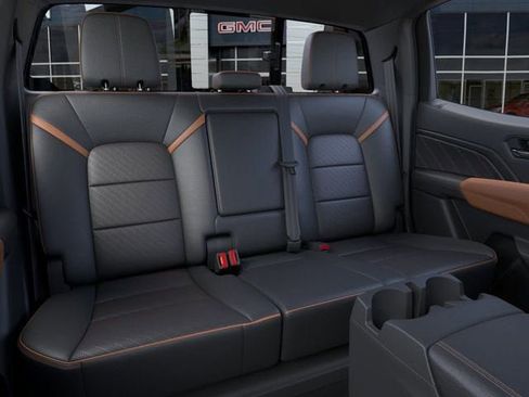 New 2026 GMC Canyon AT4 w/ AT4 Premium Package AWD/4WD image 17