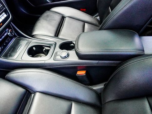 Used 2018 Mercedes-Benz CLA 250 w/ Premium Package image 19