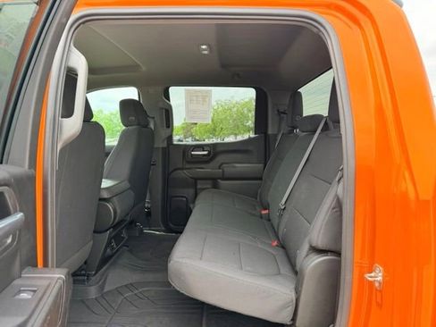 Used 2021 Chevrolet Silverado 1500 Custom Trail Boss w/ LPO, Dark Essentials Package AWD/4WD image 8