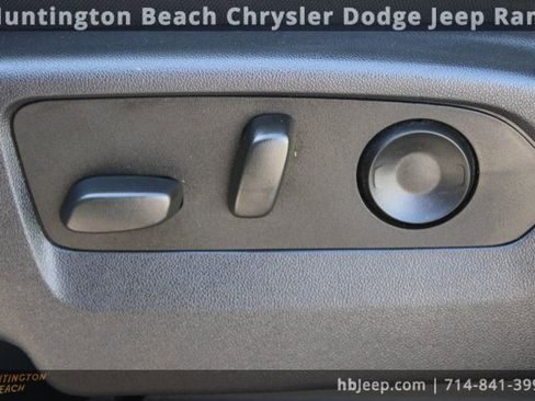 Used 2022 GMC Sierra 1500 Elevation image 31