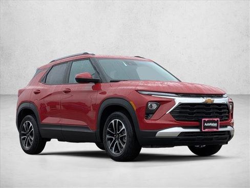 New 2026 Chevrolet TrailBlazer LT FWD image 3