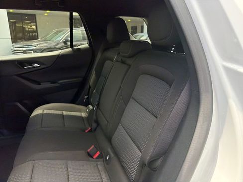 New 2026 Chevrolet Equinox LT FWD image 24
