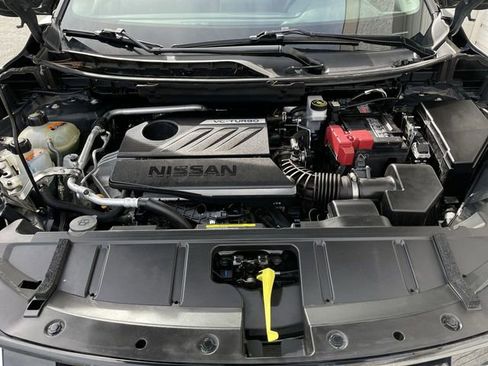 Used 2025 Nissan Rogue SV image 24