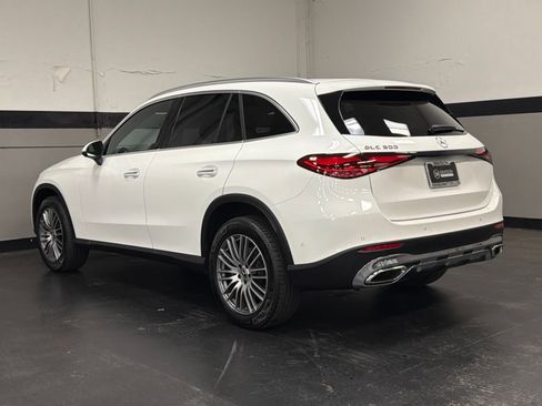 Certified 2026 Mercedes-Benz GLC 300 image 9