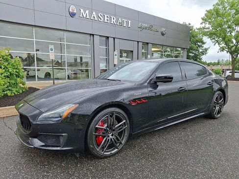 Used 2021 Maserati Quattroporte Trofeo image 1
