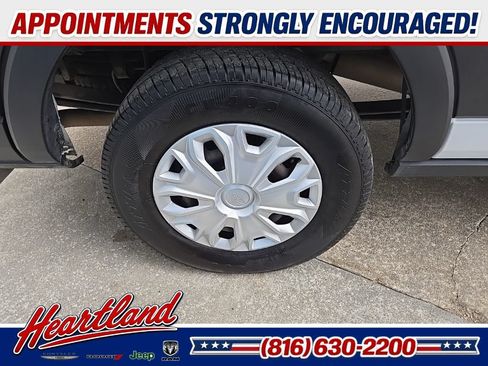 Used 2023 Ford Transit 350 XLT RWD image 21