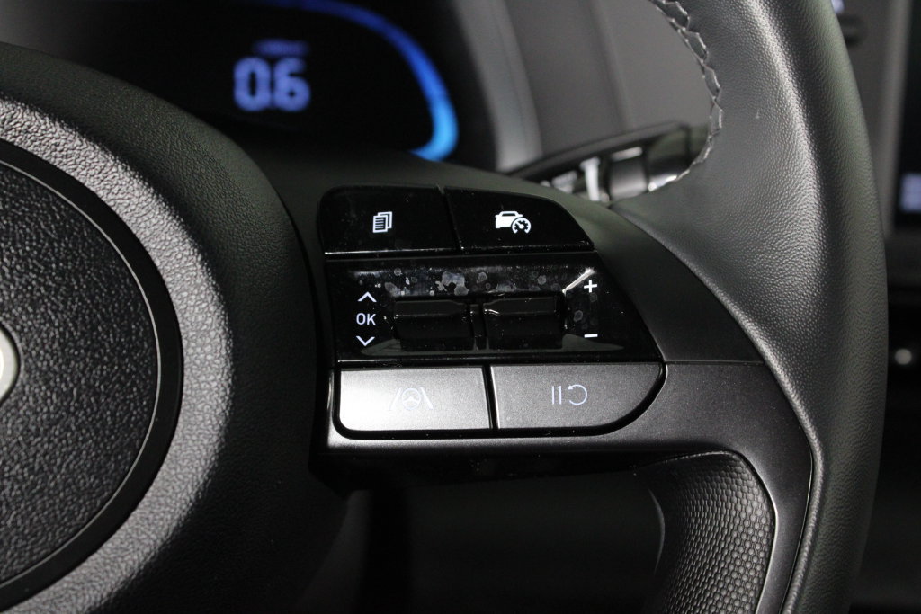 Certified 2026 Hyundai Elantra Sport FWD image 27