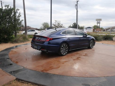 Used 2022 Hyundai Sonata Limited w/ Cargo Package image 2