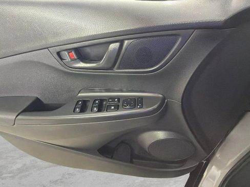 Used 2022 Hyundai Kona SE FWD image 25