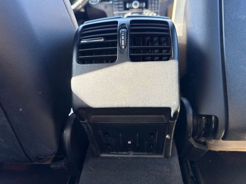 Used 2011 Mercedes-Benz E 550 Cabriolet image 51