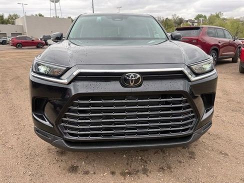 Used 2025 Toyota Grand Highlander FWD image 8