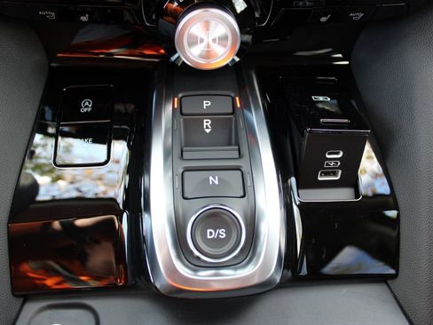 New 2026 Acura MDX SH-AWD image 32