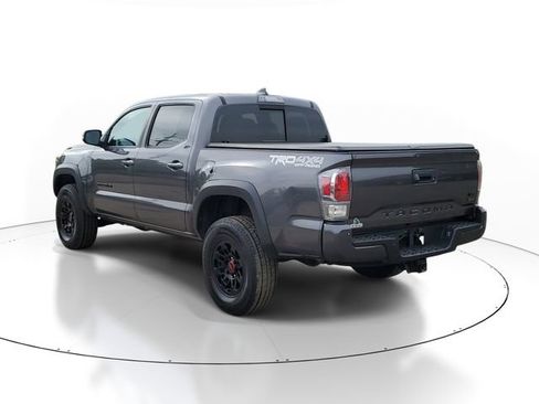 Used 2020 Toyota Tacoma TRD Off-Road w/ Technology Package AWD/4WD image 3