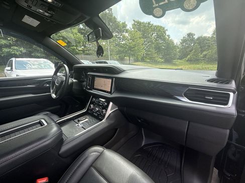 Certified 2021 GMC Yukon Denali image 35