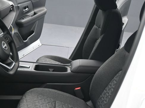 New 2026 Nissan Kicks SV w/ Cold Weather Package AWD/4WD image 16