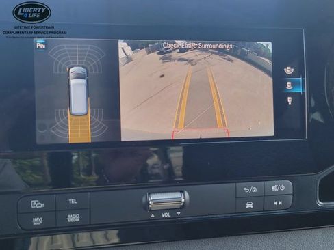 Used 2023 Mercedes-Benz Sprinter 3500 w/ Parking Package image 32