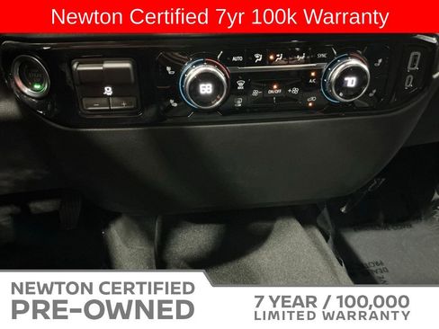 Used 2026 GMC Sierra 1500 SLE w/ Preferred Package RWD image 28