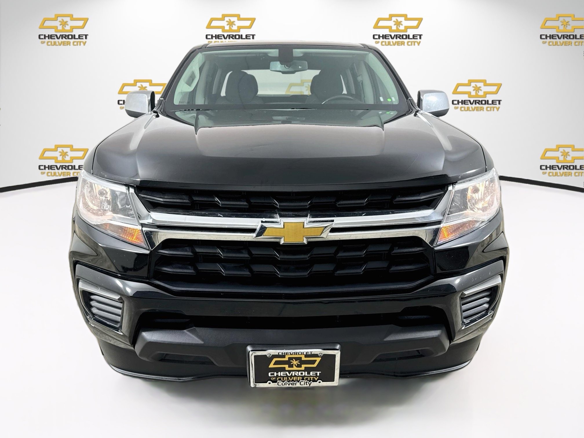Used 2021 Chevrolet Colorado LT w/ Chrome Appearance Package RWD image 2