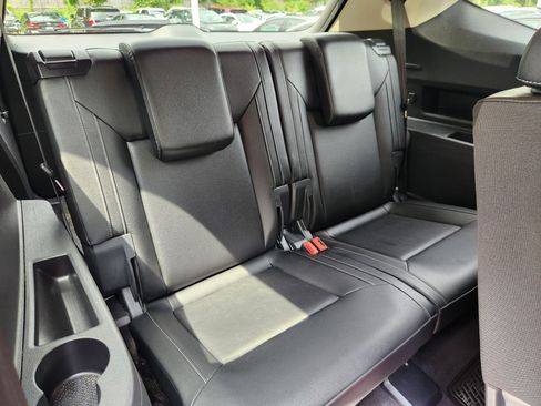 Used 2019 Volkswagen Atlas SE w/ Towing Package AWD/4WD image 15