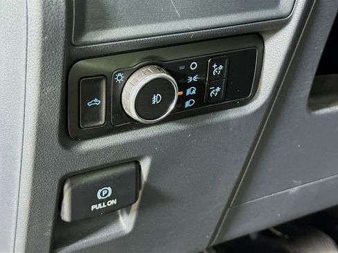 Used 2024 Ford F150 STX image 9