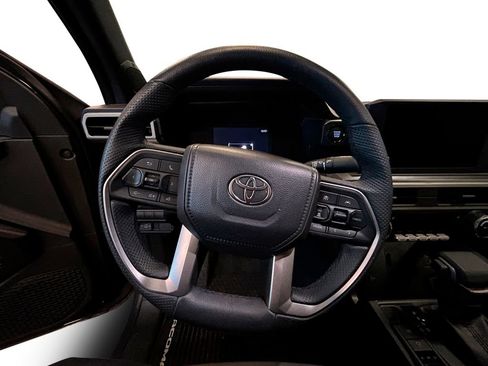 Certified 2025 Toyota Tacoma TRD Off-Road image 12