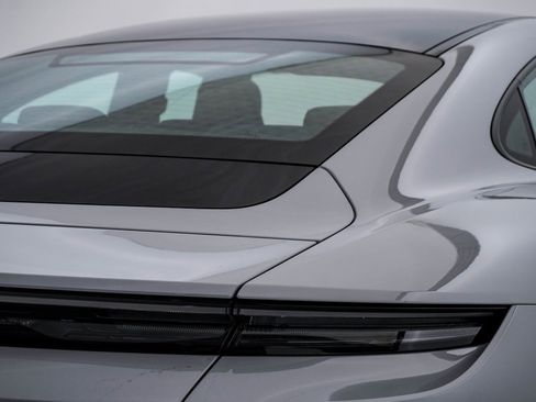 Certified 2025 Porsche Taycan image 12