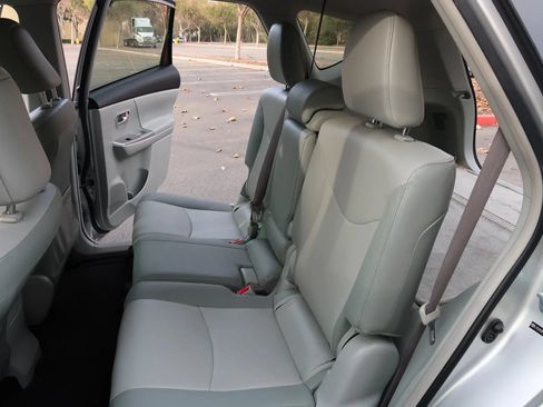 Used 2012 Toyota Prius V Five FWD image 14