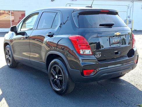 Used 2020 Chevrolet Trax LS w/ Tint and Cruise Package FWD image 21
