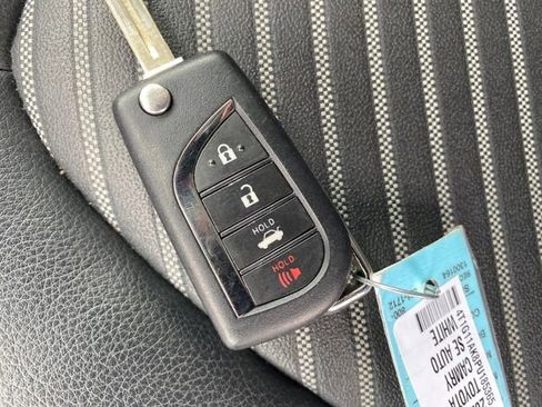 Used 2023 Toyota Camry SE image 22