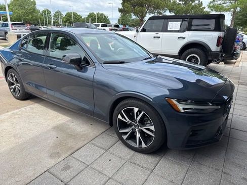 Used 2024 Volvo S60 B5 Plus FWD image 1