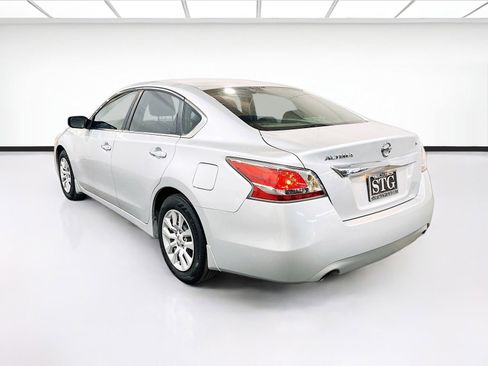 Used 2015 Nissan Altima 2.5 S FWD image 6
