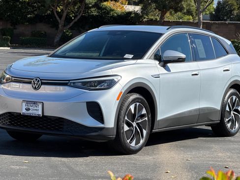 Used 2022 Volkswagen ID.4 Pro image 8
