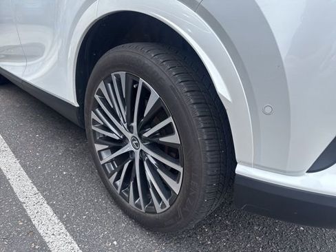 Used 2024 Lexus RX 350 Premium Plus w/ Convenience Package image 5