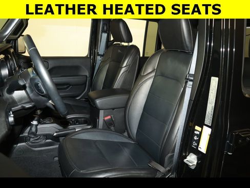 Used 2021 Jeep Wrangler Unlimited Sahara image 4